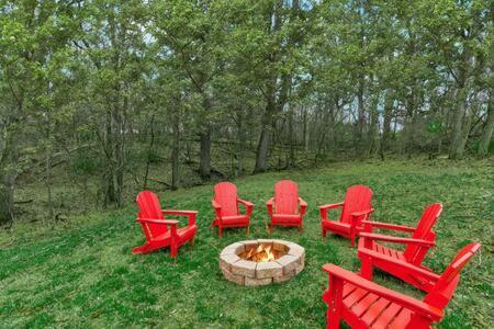 Harpers Ferry Cabin Hot Tub, Deck, Fire Pit, Wifi 외부 사진